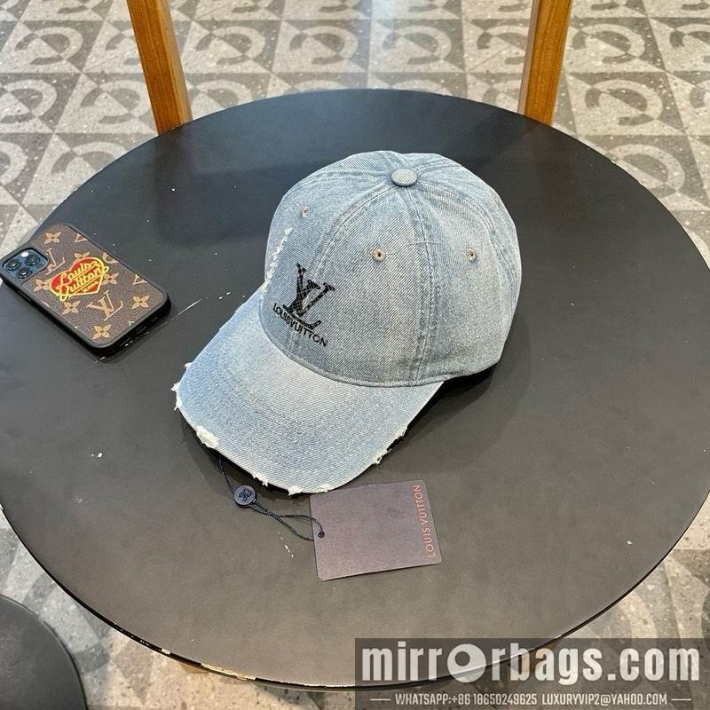 Replica LV  cap 072302