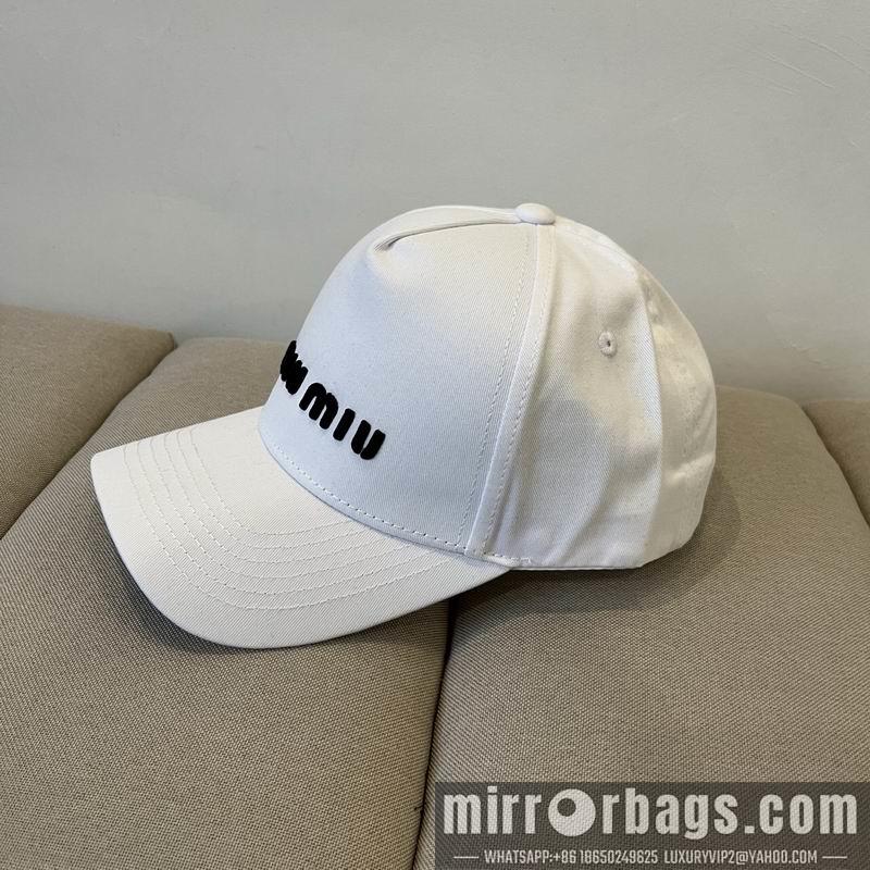 Replica Miumiu cap dx18