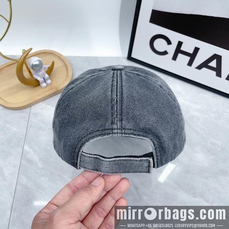Replica Miumiu cap dx21