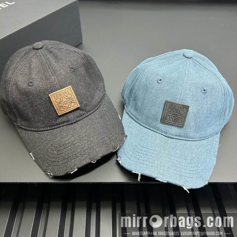 Replica Loewe cap dx38