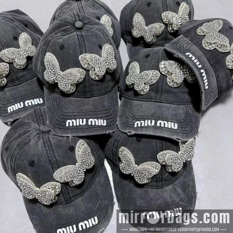 Replica Miumiu cap dx18
