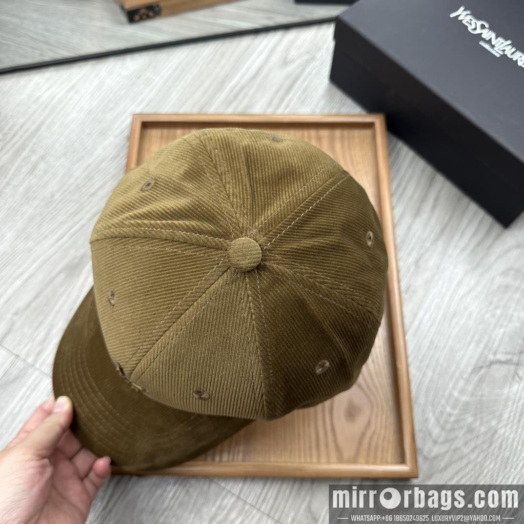 Replica YSL cap 080201