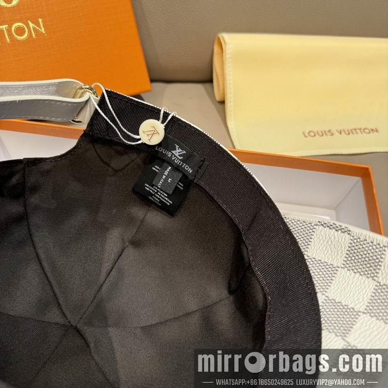 Replica LV cap 091403