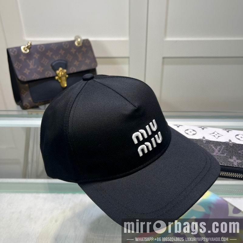 Replica Miumiu cap dx49