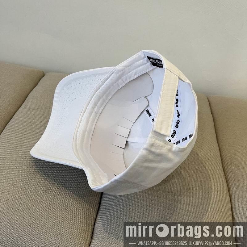 Replica Miumiu cap dx18