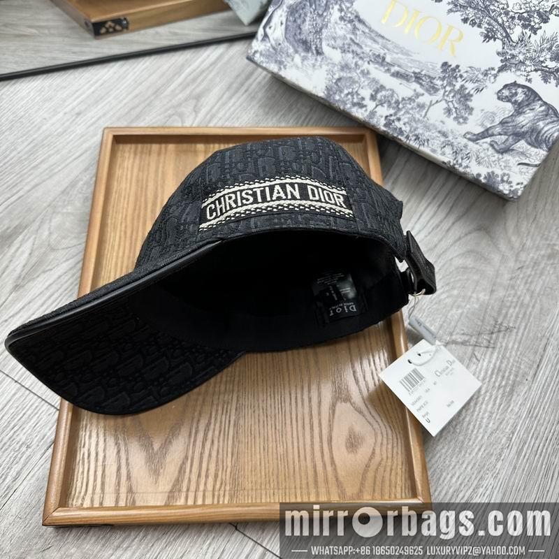 Replica Dior cap dx07