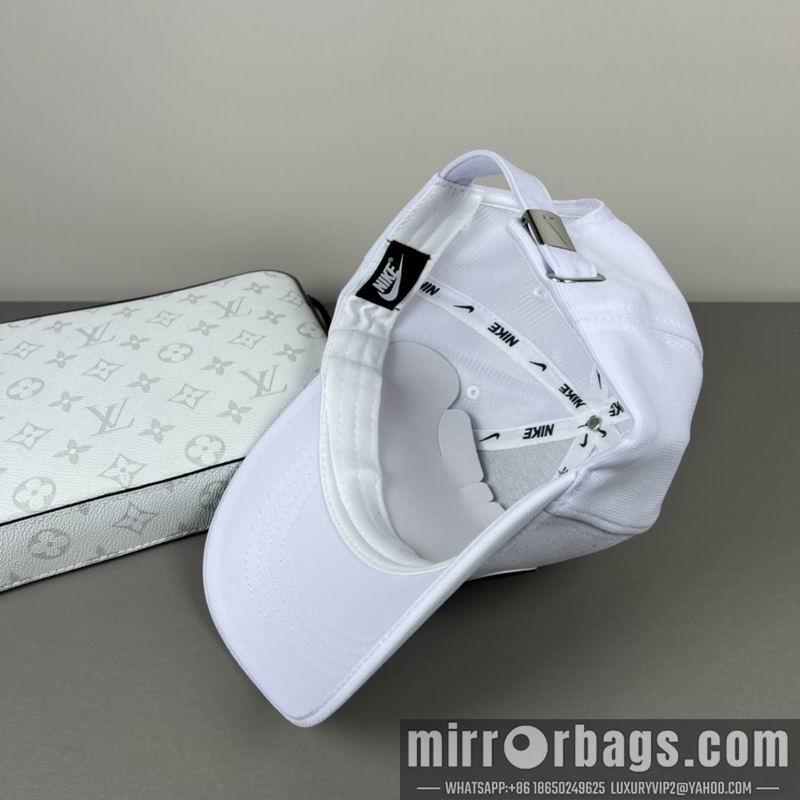 Replica Nike Cap dx13