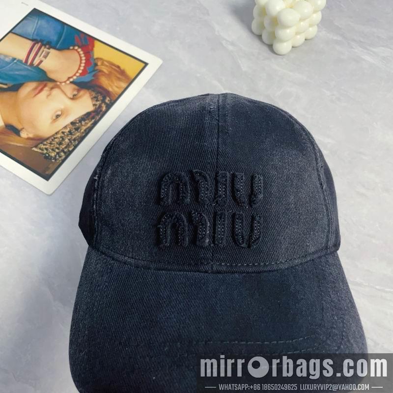 Replica Miumiu cap dx64