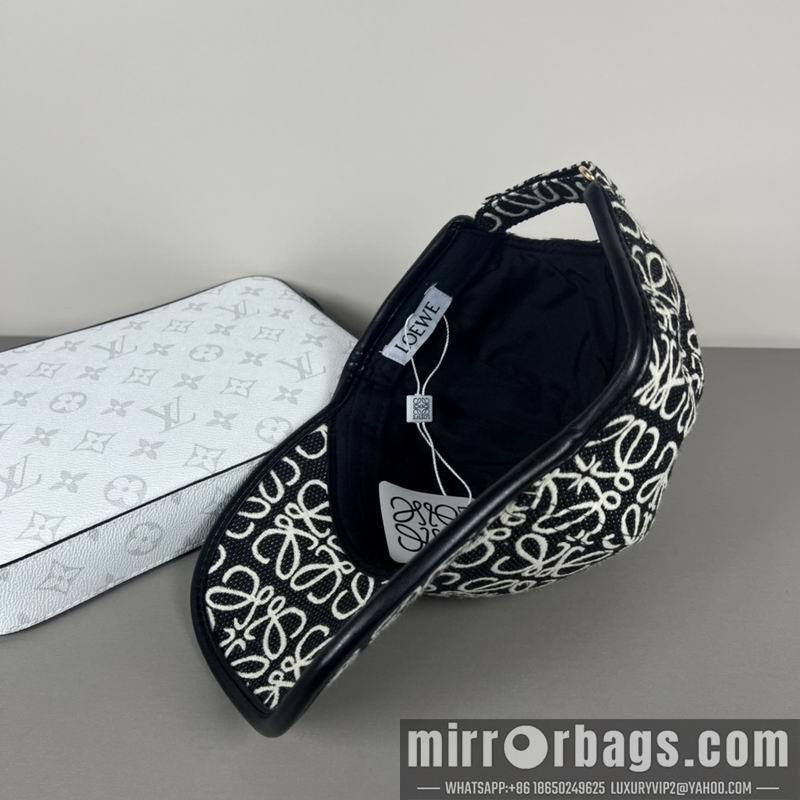 Replica Loewe Hat dx43