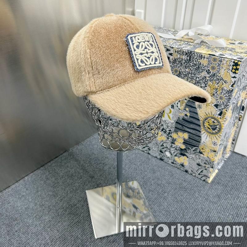 Replica Loewe cap dx16