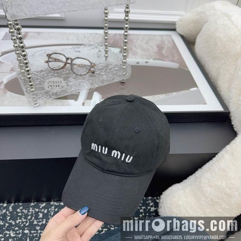 Replica Miumiu cap hm02