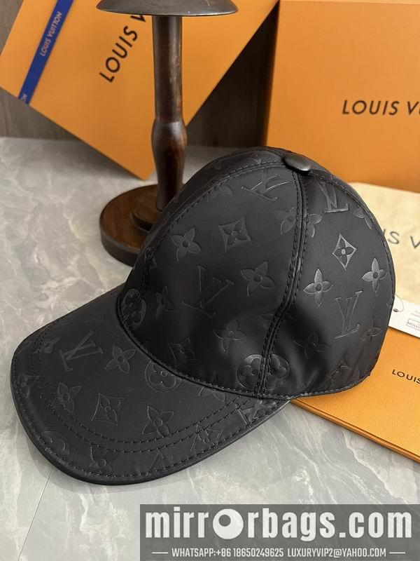 Replica LV cap dx03