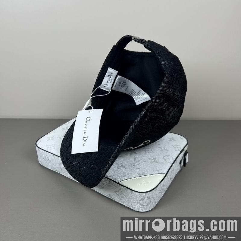 Replica Dior cap dx05