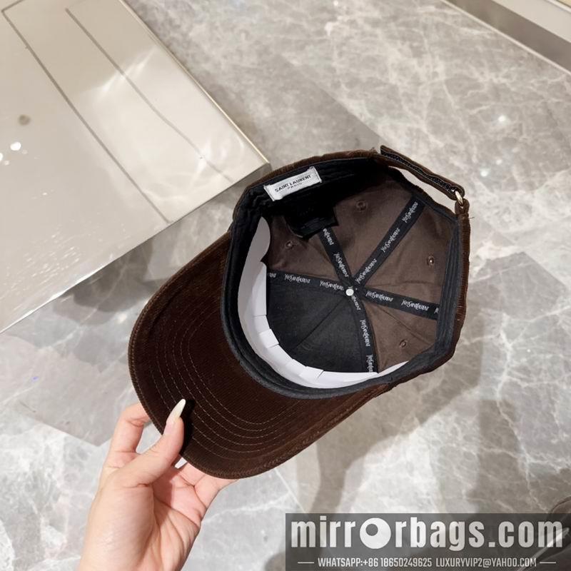 Replica YSL cap 072801