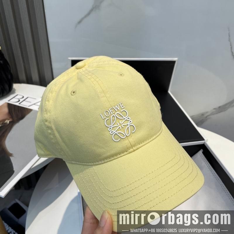 Replica Loewe cap dx49