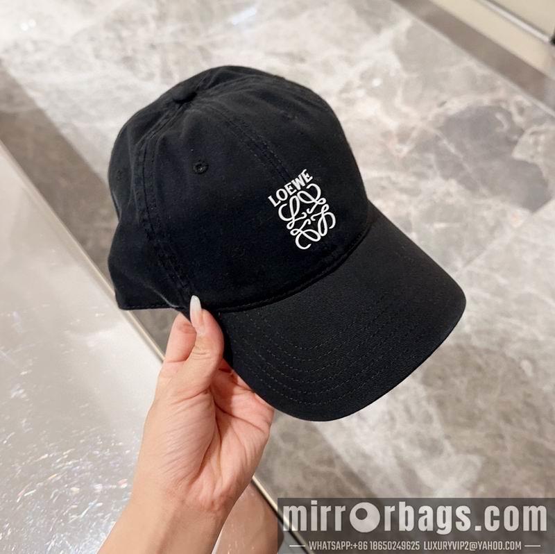Replica Loewe cap dx56
