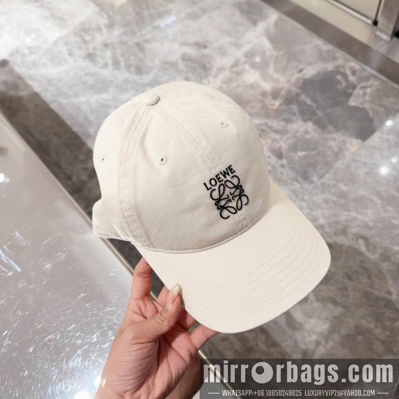 Replica Loewe cap dx56