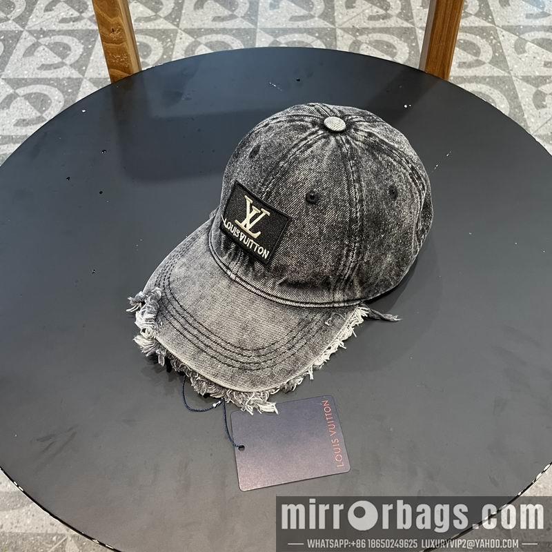 Replica LV cap 042811