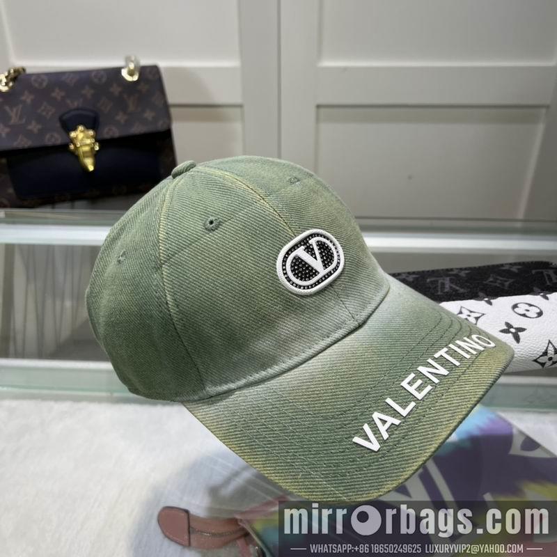 Replica Valentino Hat dx02