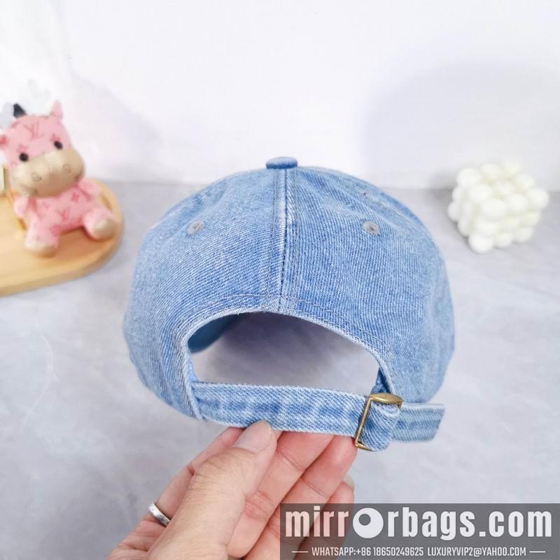 Replica Celine cap dx17