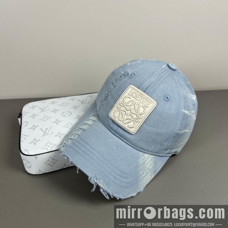 Replica Loewe cap dx42