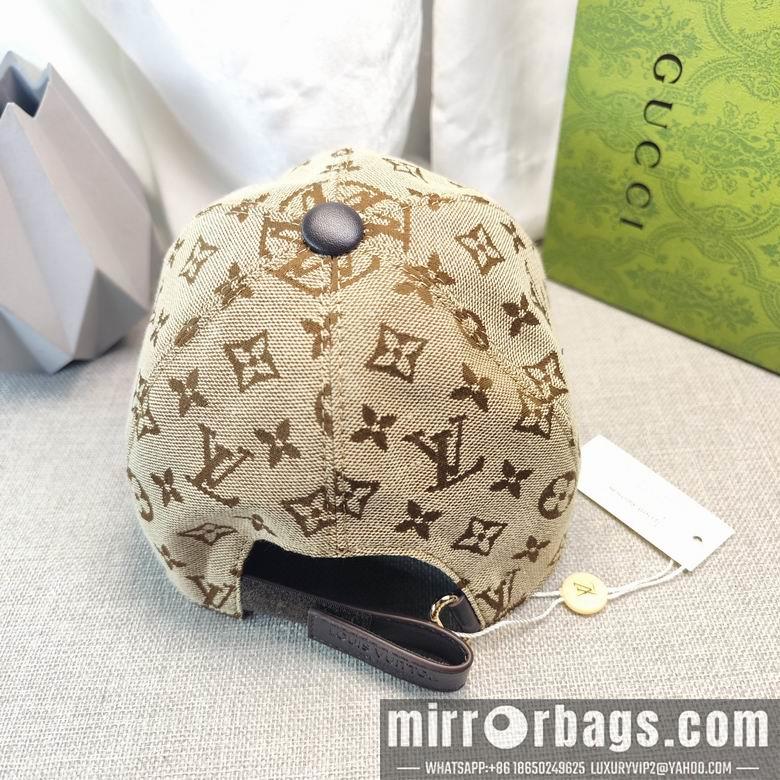 Replica LV Cap dxn01