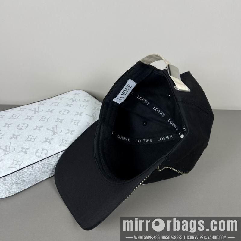 Replica Loewe cap dx47