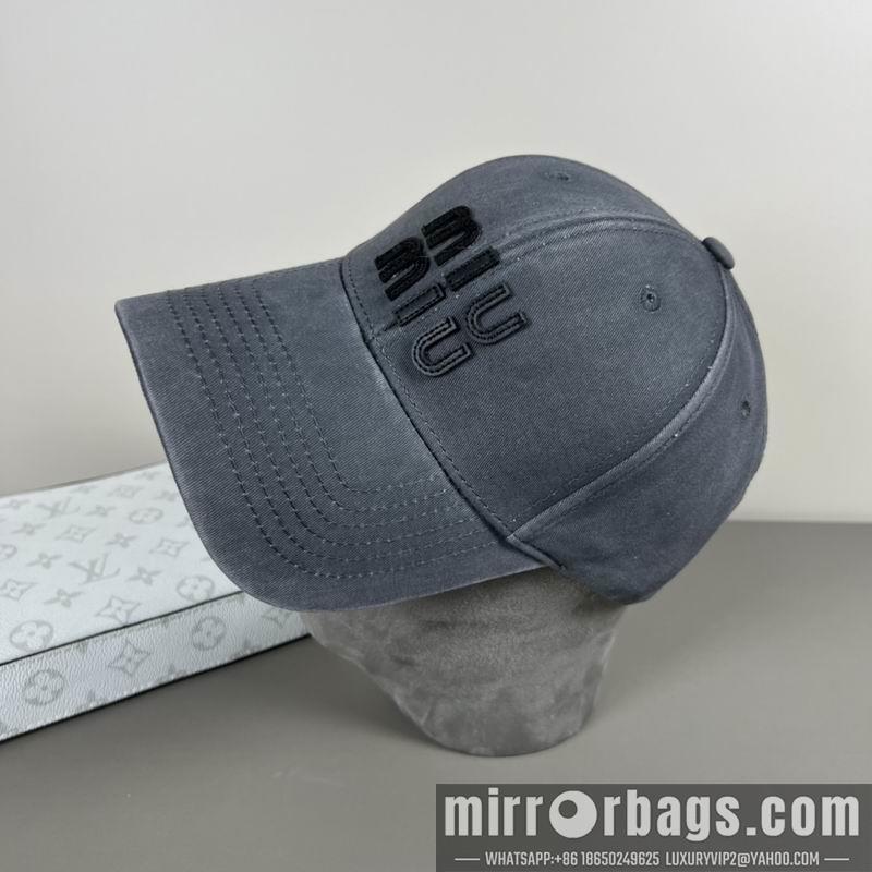 Replica Miumiu cap dx09