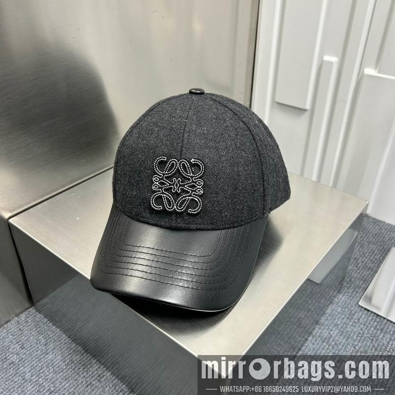Replica Loewe cap dx35