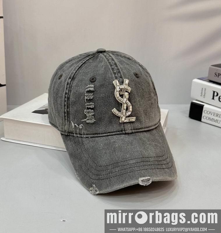 Replica YSL Hat dx07