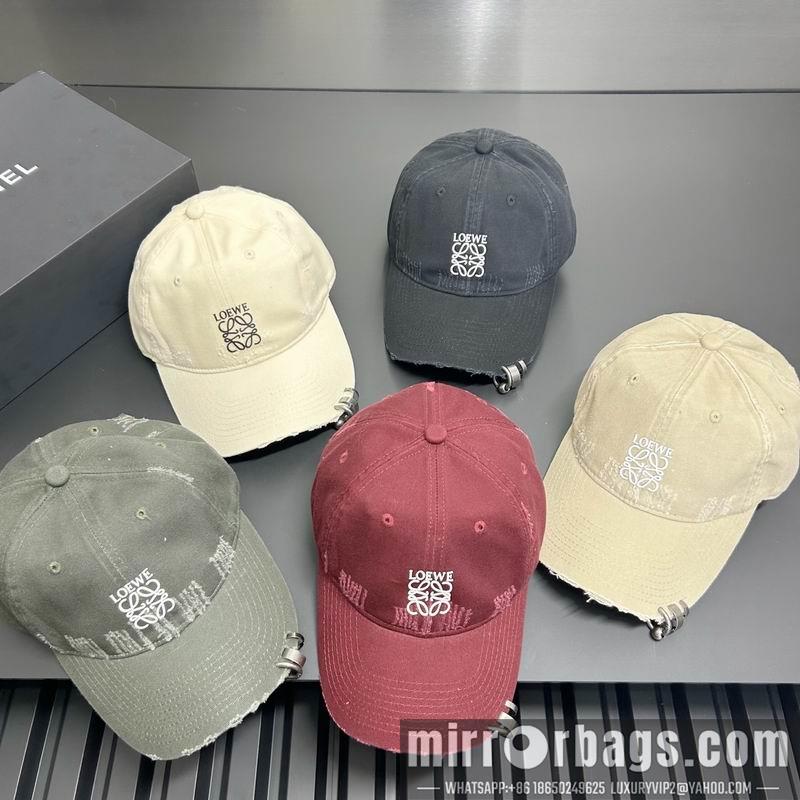 Replica Loewe cap dx41