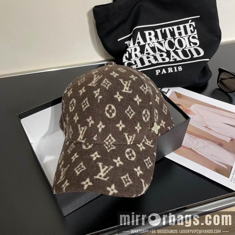 Replica LV Cap 121472