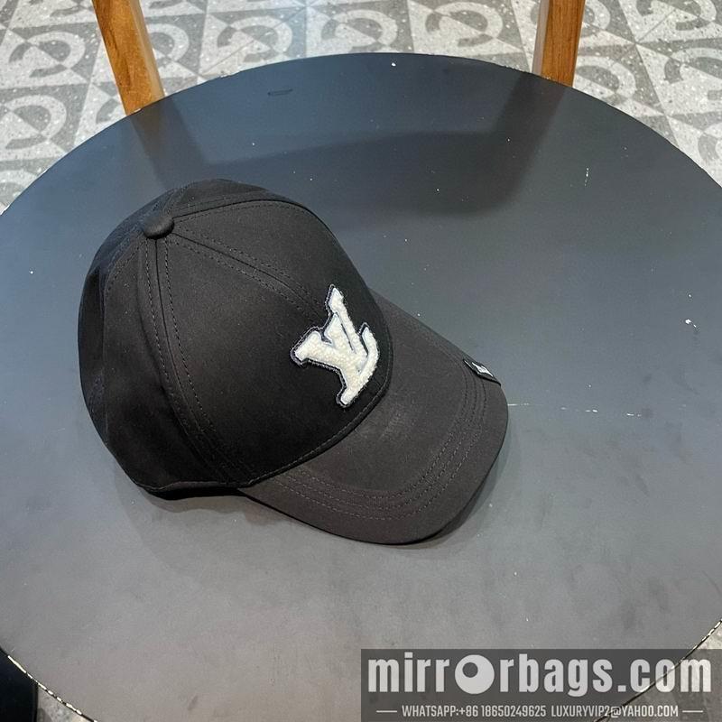 Replica LV  cap 072303