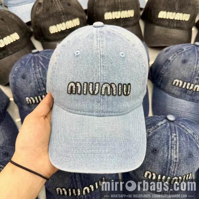 Replica Miumiu cap dx23