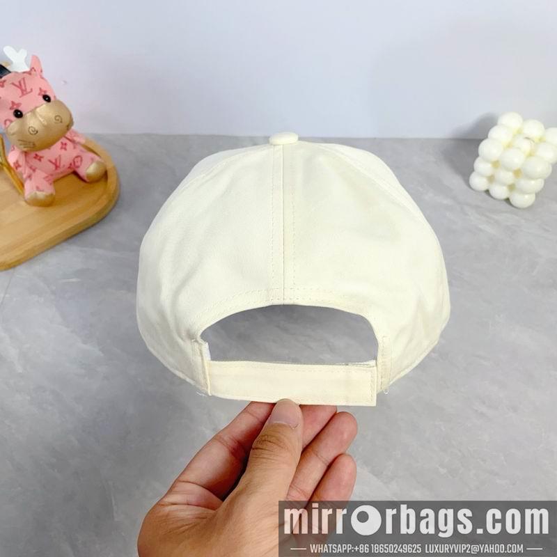 Replica Miumiu cap dx58
