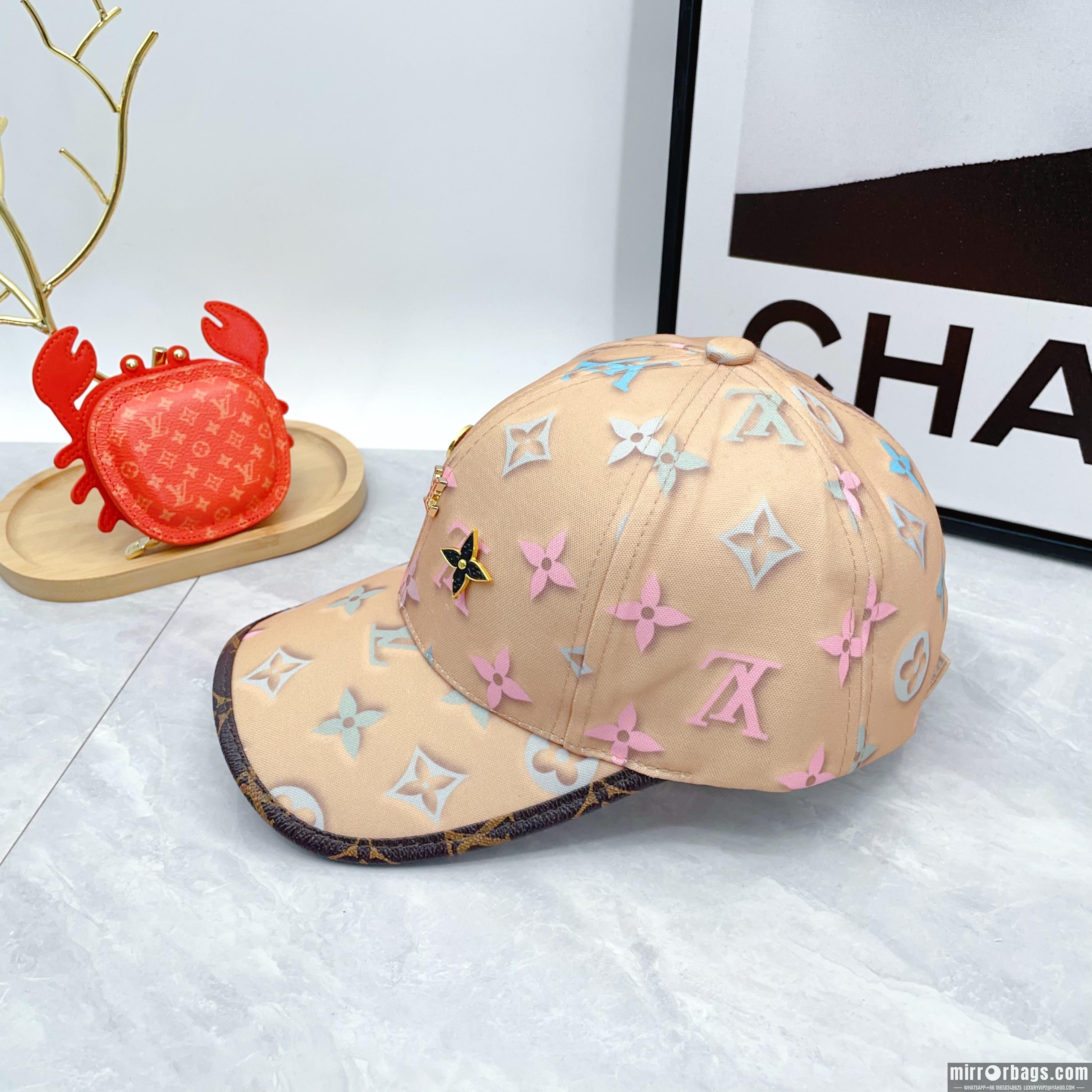 Replica LV cap dx03