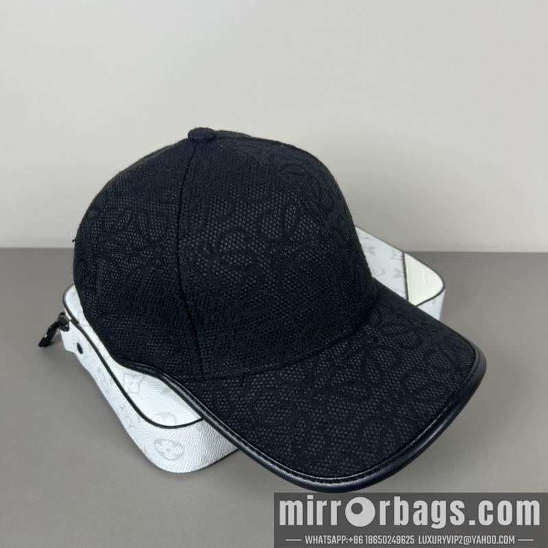 Replica Loewe Hat dx43