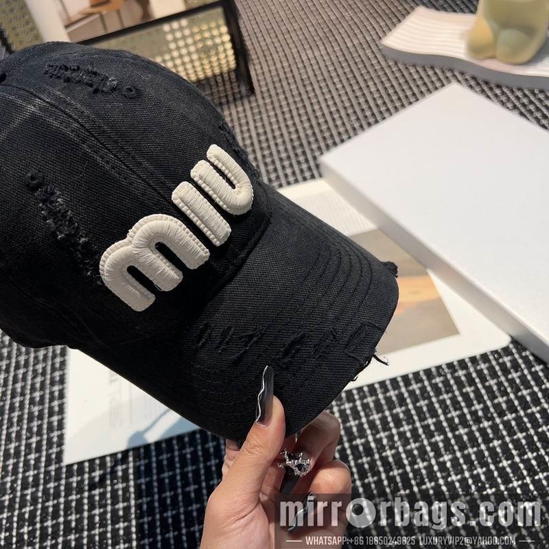 Replica Miumiu cap dx16
