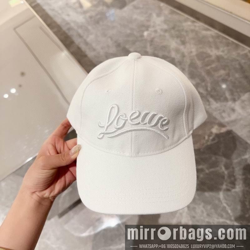 Replica Loewe cap dx44