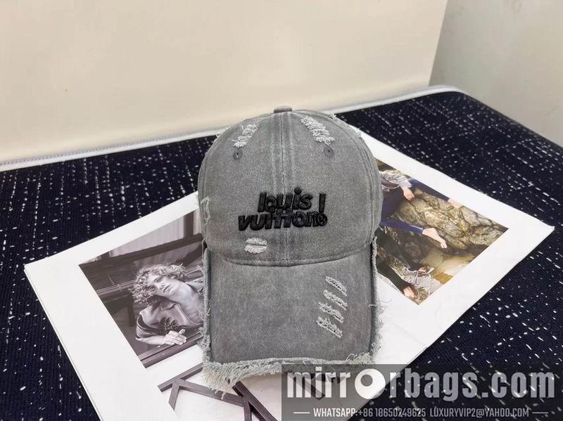 Replica LV cap dx109