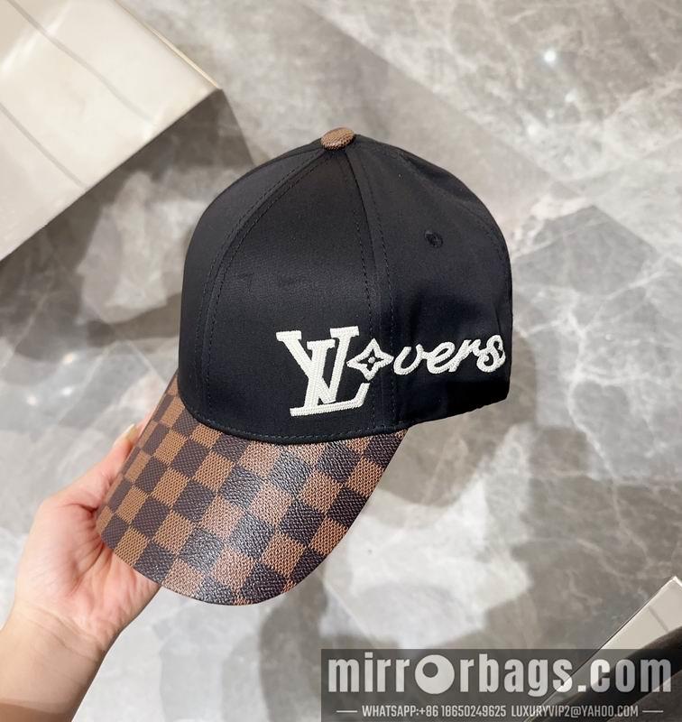 Replica LV cap 071303