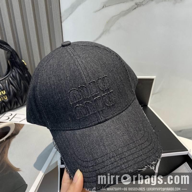 Replica Miumiu cap dx29