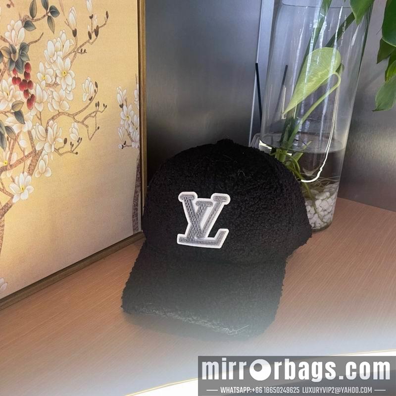 Replica LV cap 010601