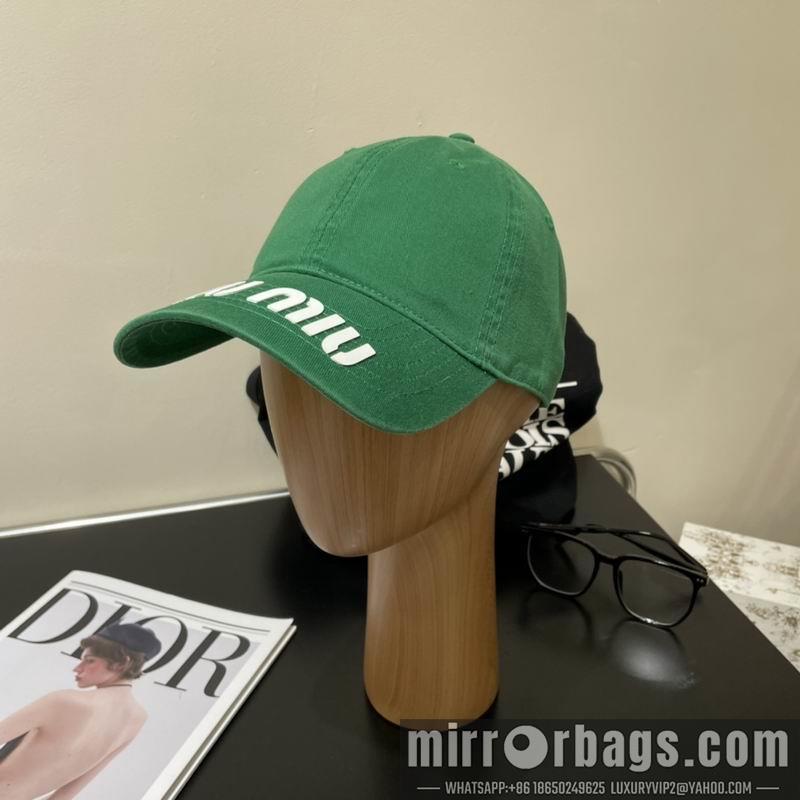 Replica Miumiu cap dx26