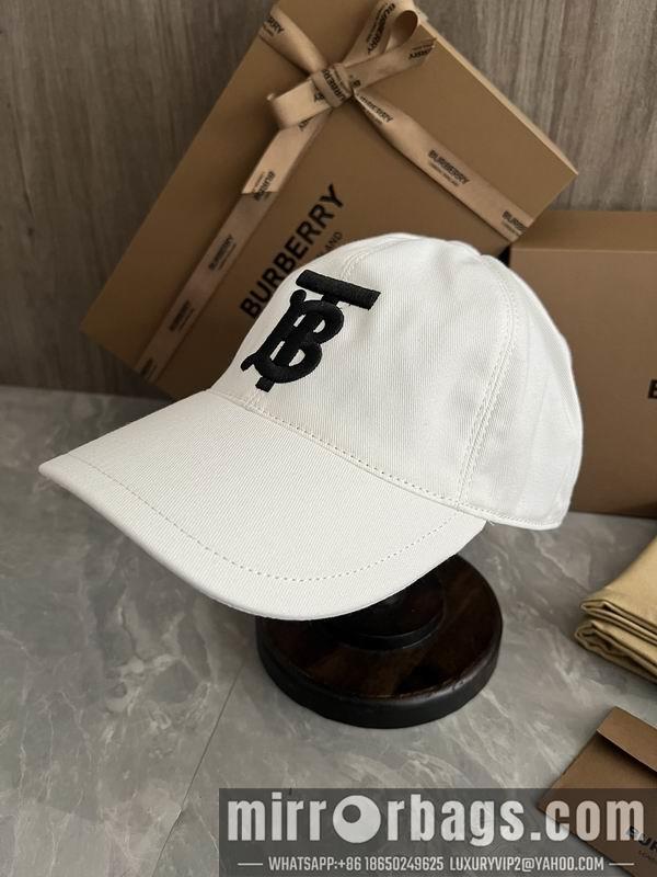 Replica Burberry cap dx40