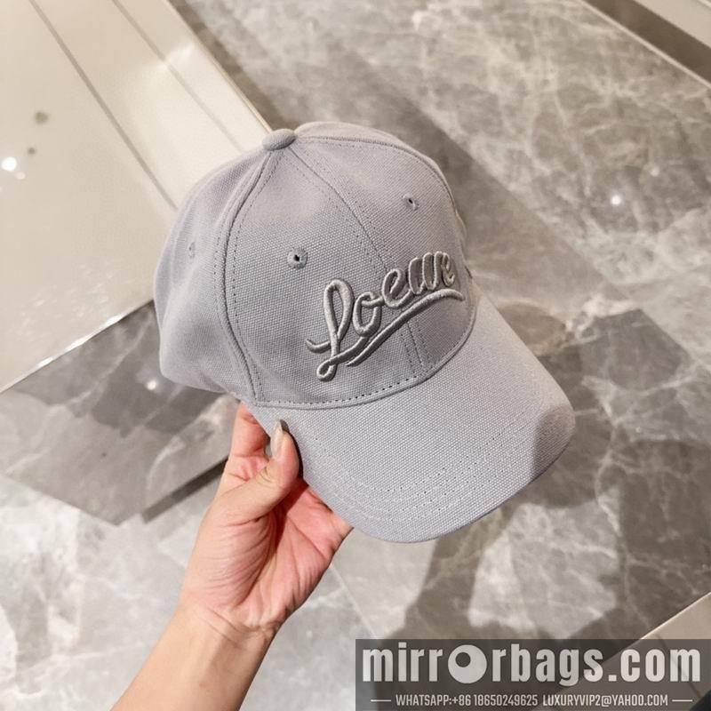 Replica Loewe cap dx44