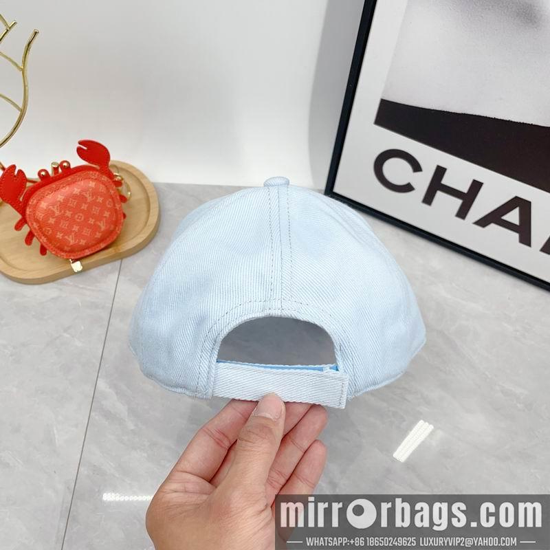 Replica Miumiu cap dx03