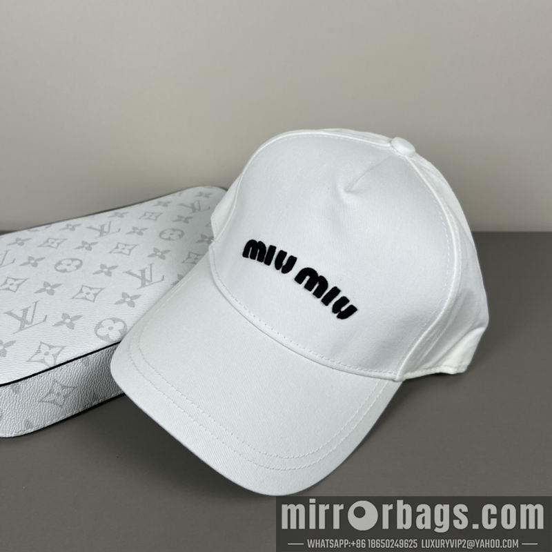 Replica Miumiu cap dx11