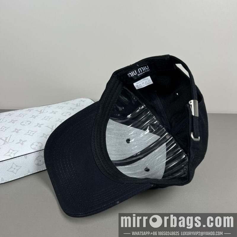 Replica Miumiu cap dx20