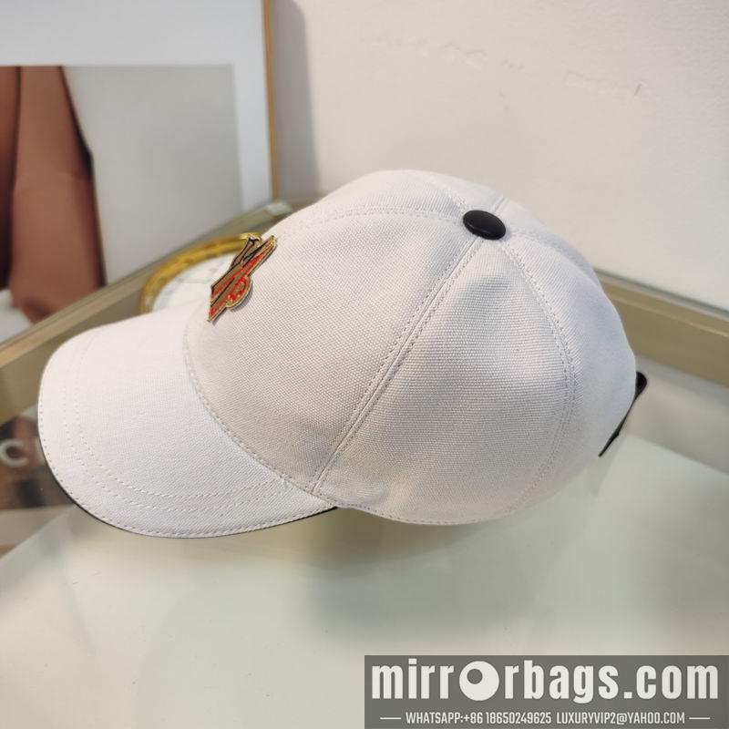 Replica Moncler cap (高版本）dx35